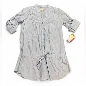 Mossimo Supply Co. Women’s M NWT Light Blue Button-Down Tunic